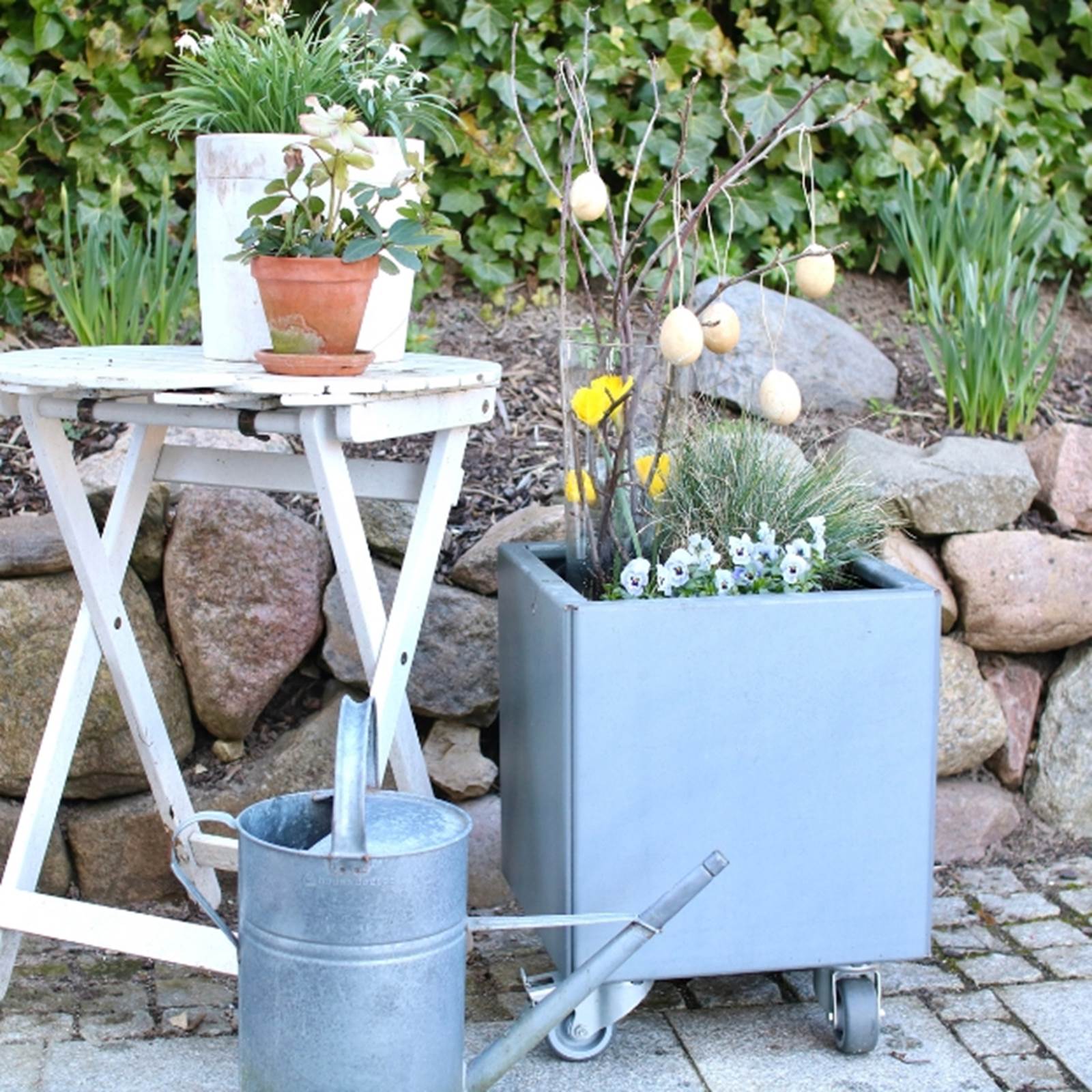 Land Modern Plantekasse 40x40 i galvaniseret stål Land Modern Plantekasse 40x40 i galvaniseret stål