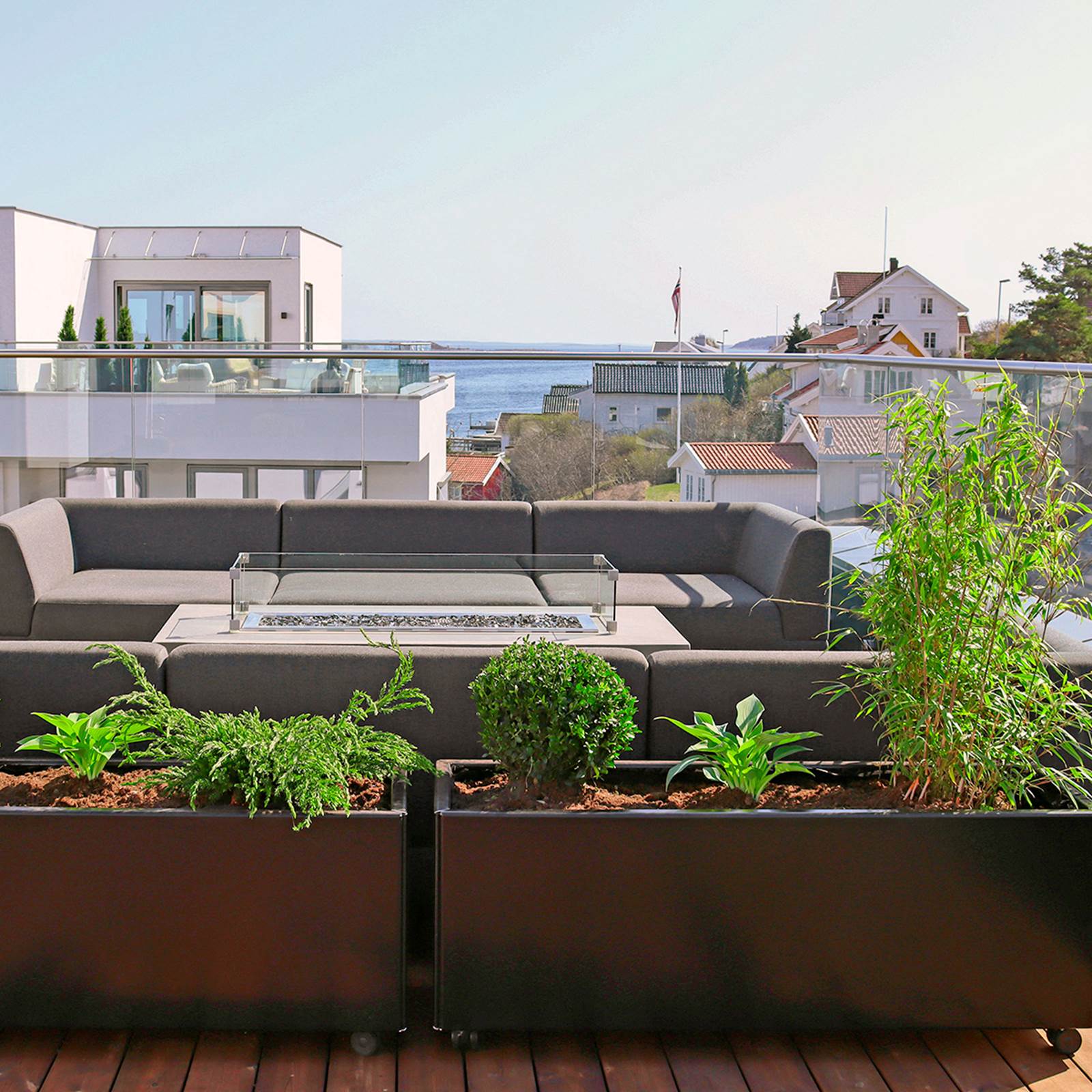 Blomlådor - svart aluminum - flera längder Blomlådor - svart aluminum - flera längder