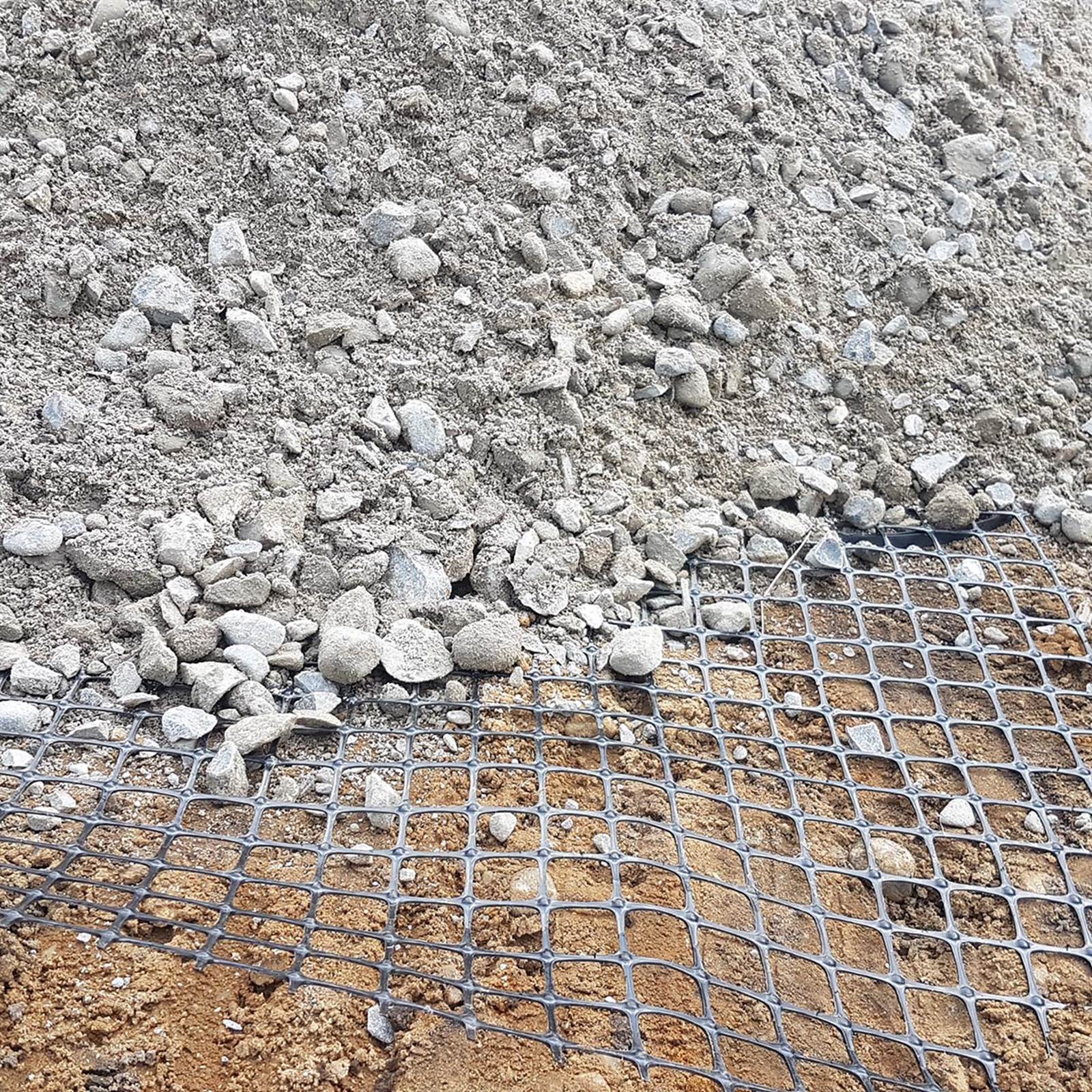 GS-GRID i en indkørsel, under flisebelægning GS-GRID i en indkørsel, under flisebelægning